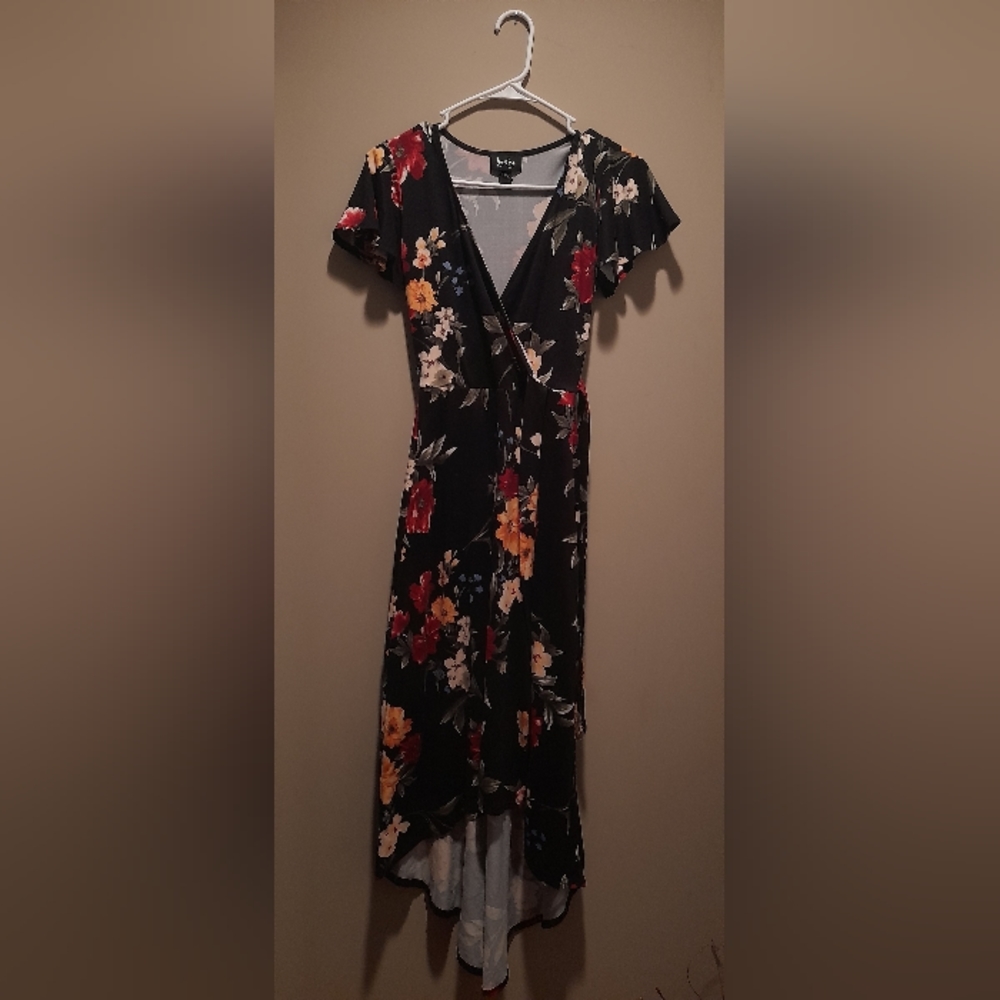 XS black floral maxi dress